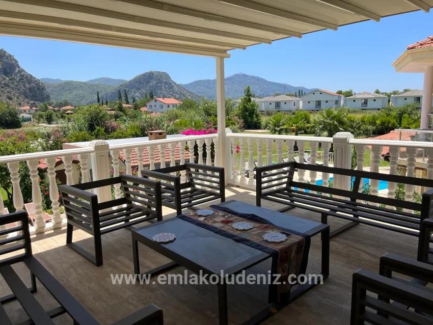 Dalyan In Arıkbaşı 4+1 Zu Verkaufende Villa