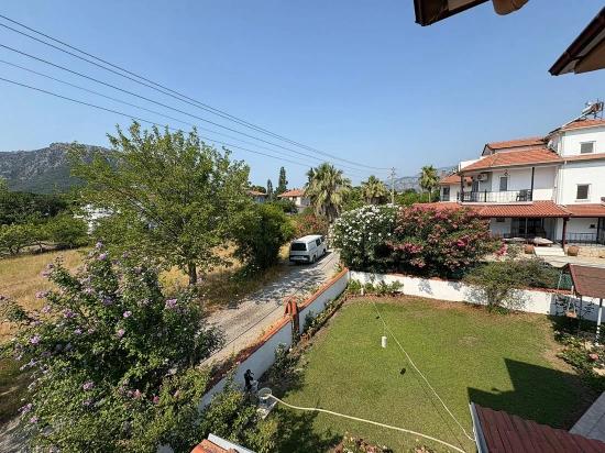 Zweistöckiges Haus Auf Einem 514 M² Großen Grundstück In Okçular Zu Verkaufen.