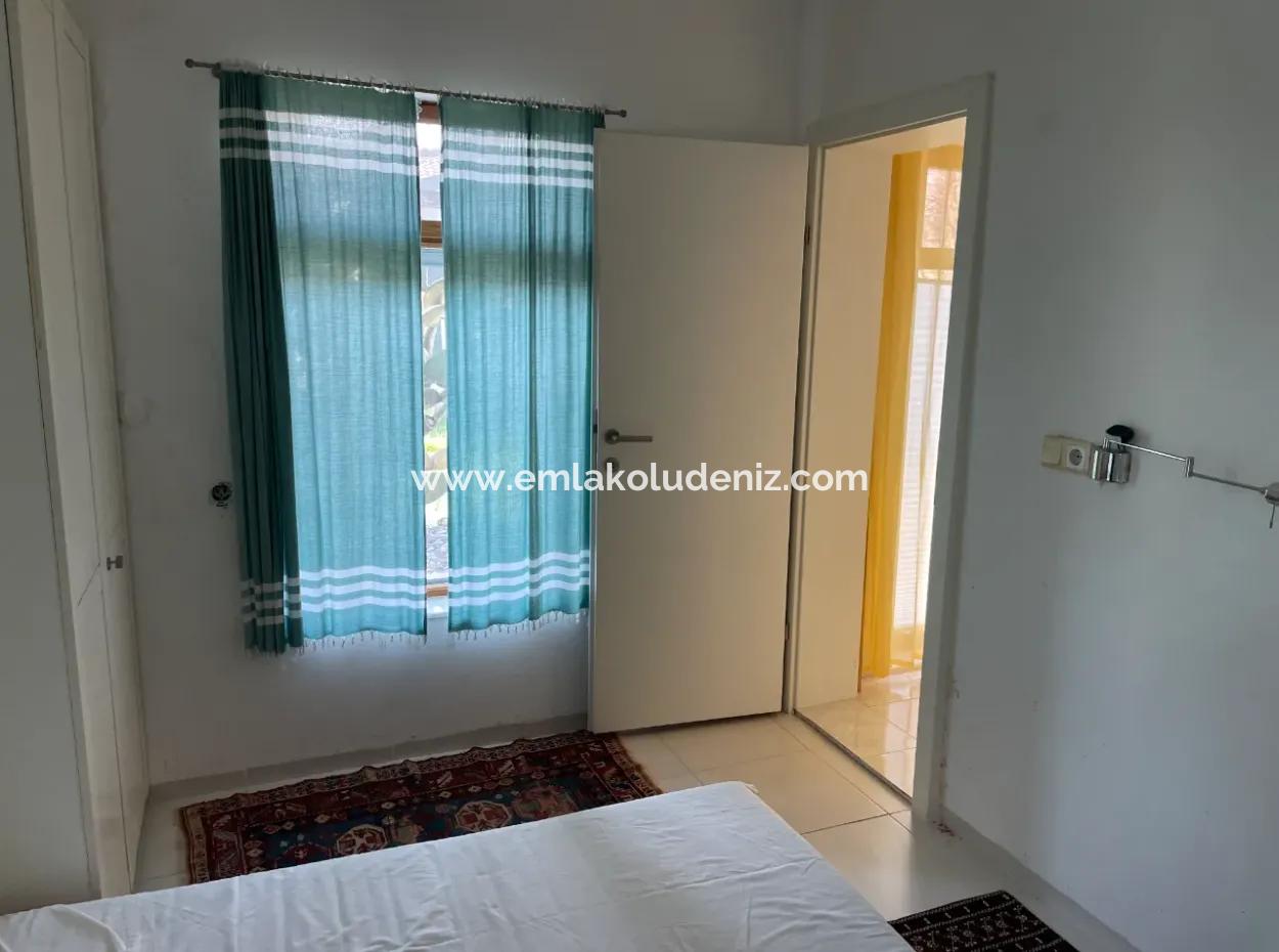 Einstöckiges Haus Zum Verkauf Auf Einem Grundstück Von 2882 M2 In Eskiköy