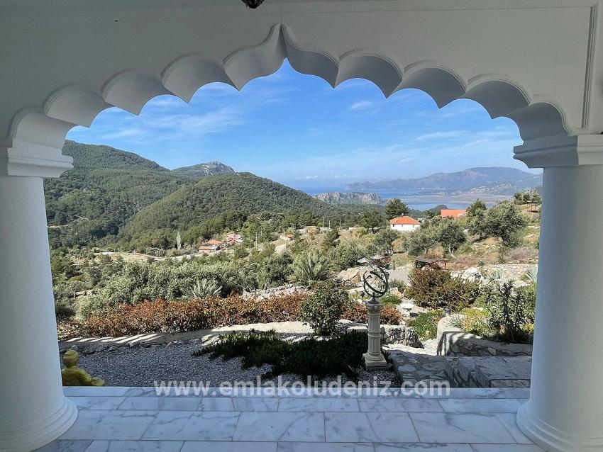 Vip Villa For Sale In Gökbel, On A 5000m2 Plot With Full Sea View.