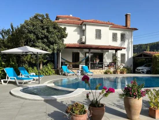 Villa For Sale In Okçular On 1007M2 Plot