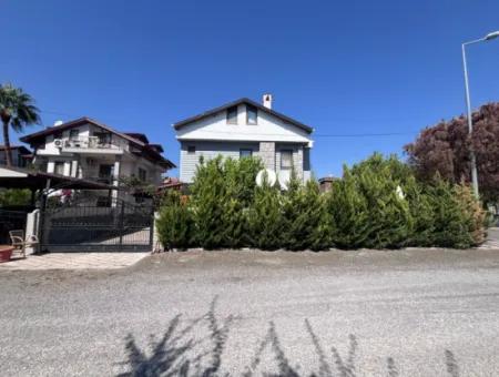 5 1 Villas For Sale In A Plot Of 301M2 In Dalyan Center