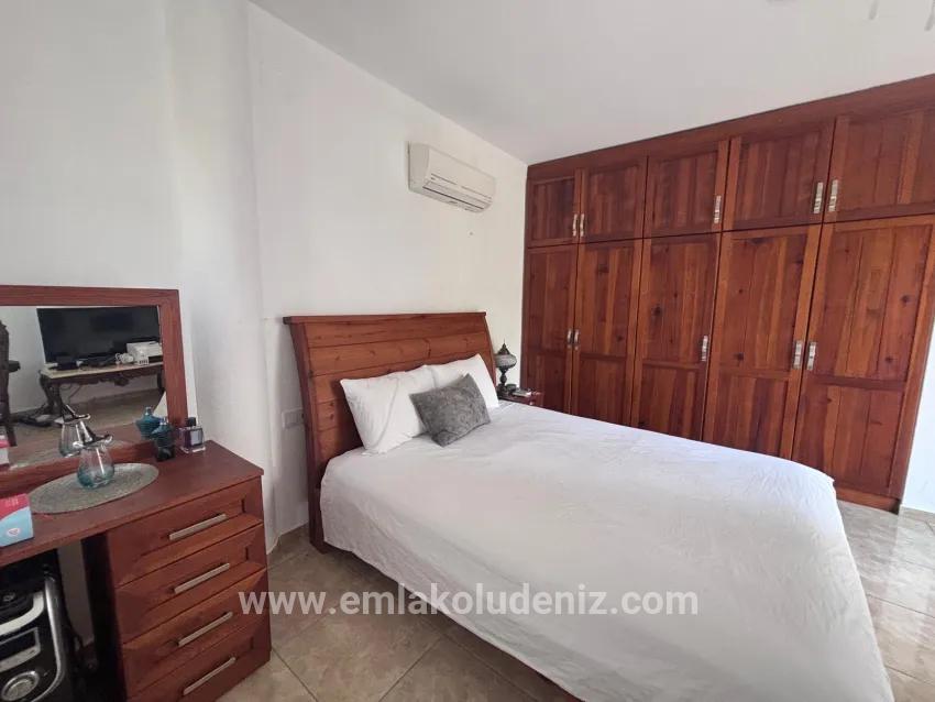 Dalyan Maraş'ta Köşebaşı 980m2 Arsa İçerisinde 5+1 Satılık Villa