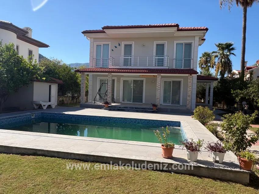 Ortaca Dalyan Mah. Satılık 4+1 Villa - 520 m²
