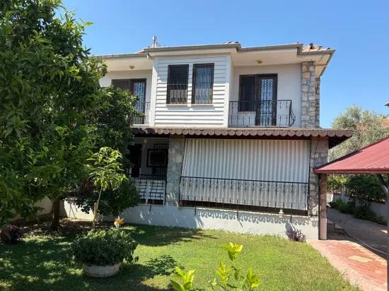 Dalyan Merkezde 300m2 arsa İçinde 3+1 satılık villa