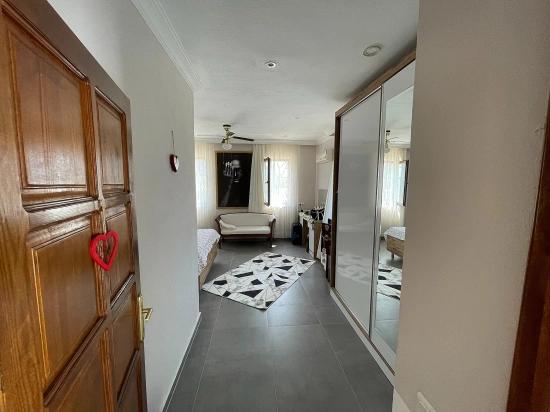 Dalyan İztuzu Manzaralı 7000m2 Arsa İçinde 4+1 Satılık Lüks Villa