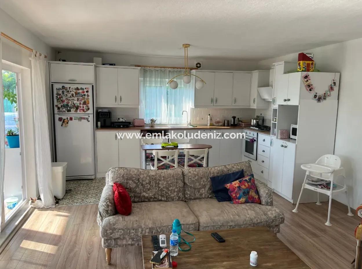 Eskiköy'de 1000M2 Arsa İçerisinde 2+1 Satılık Müstakil Evi