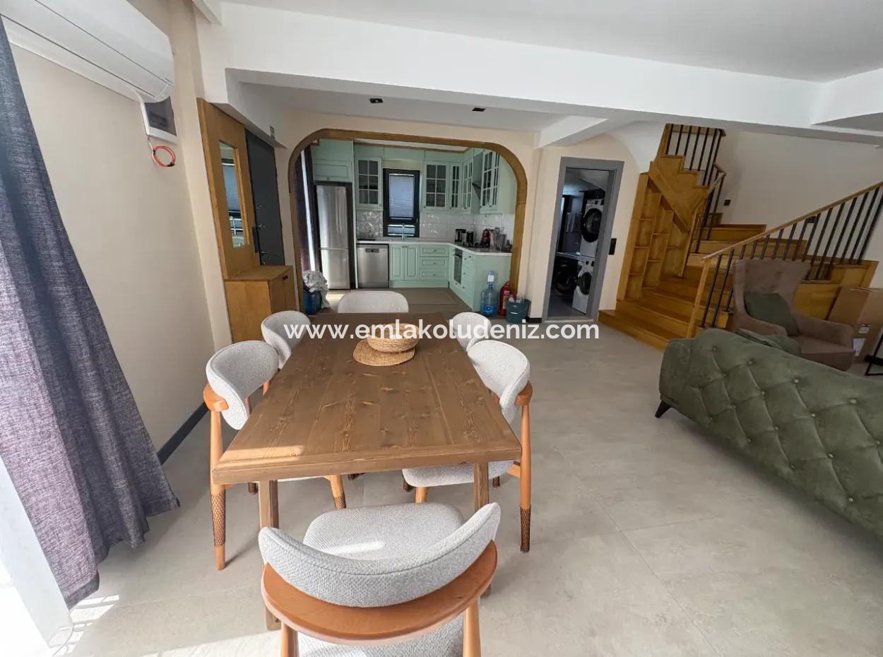 Dalyan'da Gülpınar'da Satılık 4+1 Villa