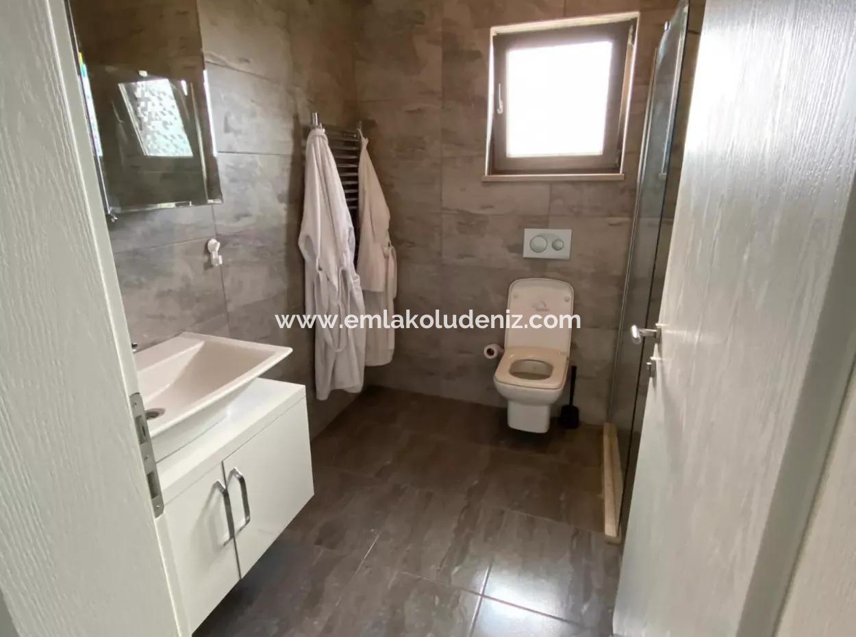 Okçular'da Satılık Villa Lüks 5 Yatak Odalı Satılık Villa