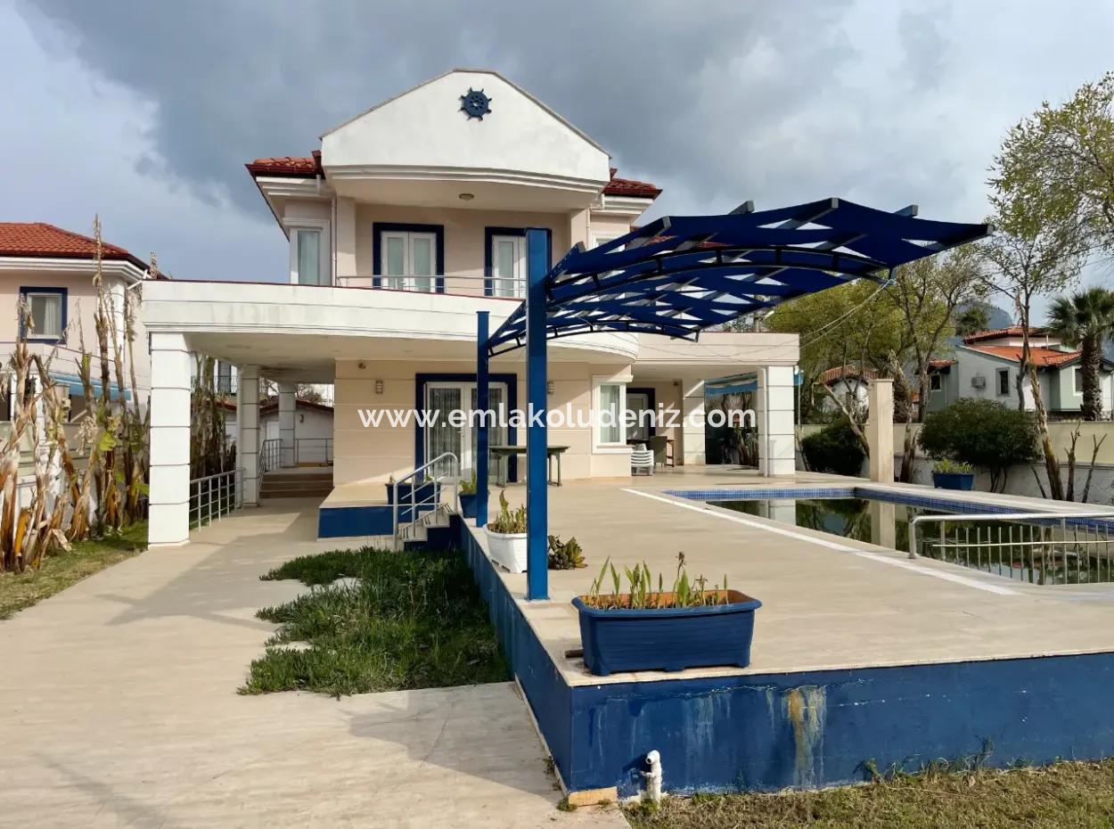 Dalyan Gülpınar Satılık 4+1 Villa