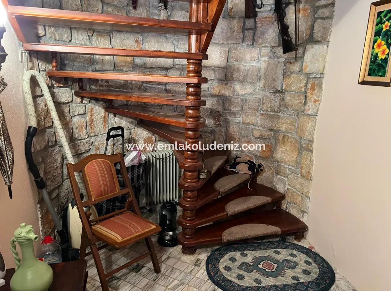 Dalyan Gülpınar'da 580M2 Arsa İçerisinde Satılık Taş Villa