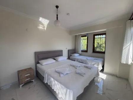 Dalyan Merkezde 301M2 Arsa İçerisinde 5+1 Satılık Villa
