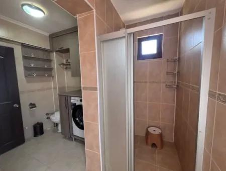 Dalyan Merkezde 301M2 Arsa İçerisinde 5+1 Satılık Villa