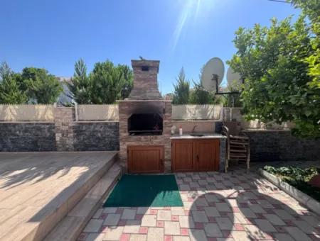 Dalyan Merkezde 301M2 Arsa İçerisinde 5+1 Satılık Villa